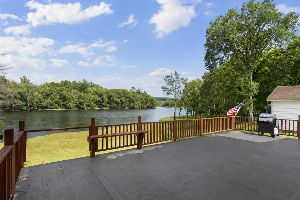 2481 Kennebec River Road Concord Twp ME 04920