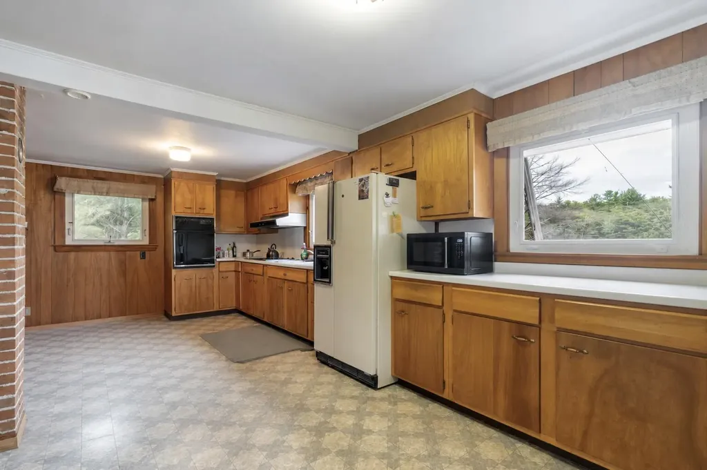 2481 Kennebec River Road Concord Twp ME 04920