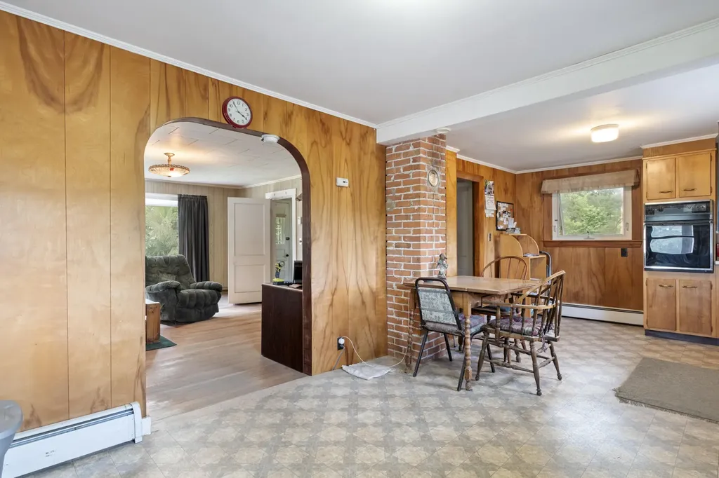 2481 Kennebec River Road Concord Twp ME 04920