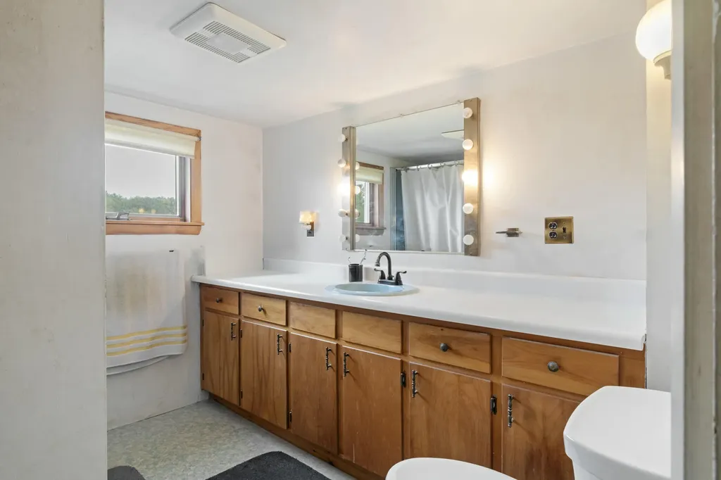 2481 Kennebec River Road Concord Twp ME 04920