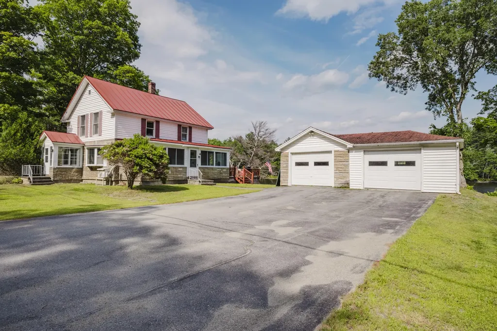 2481 Kennebec River Road Concord Twp ME 04920