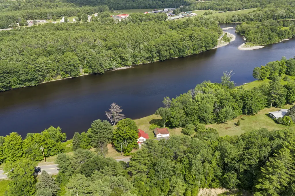 2481 Kennebec River Road Concord Twp ME 04920