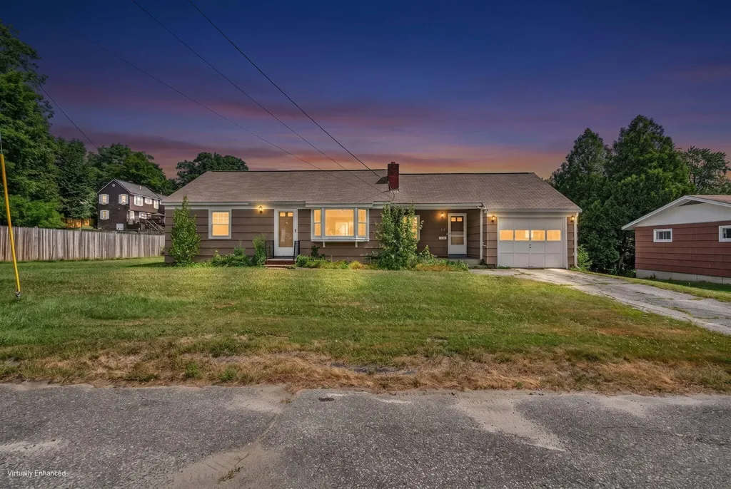 184 Harvard Street Auburn ME 04210