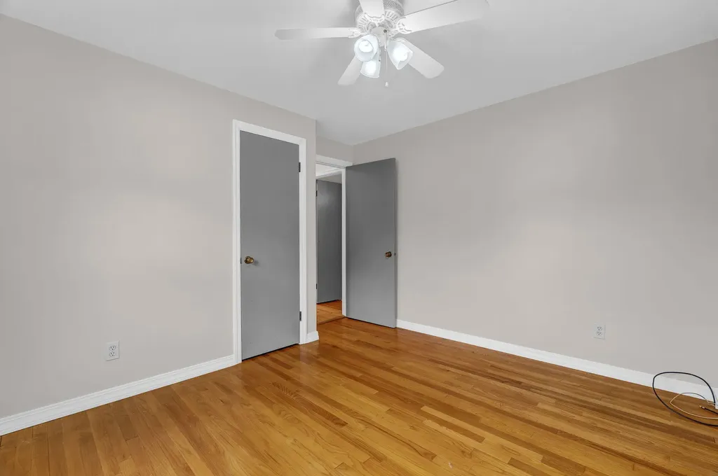 184 Harvard Street Auburn ME 04210