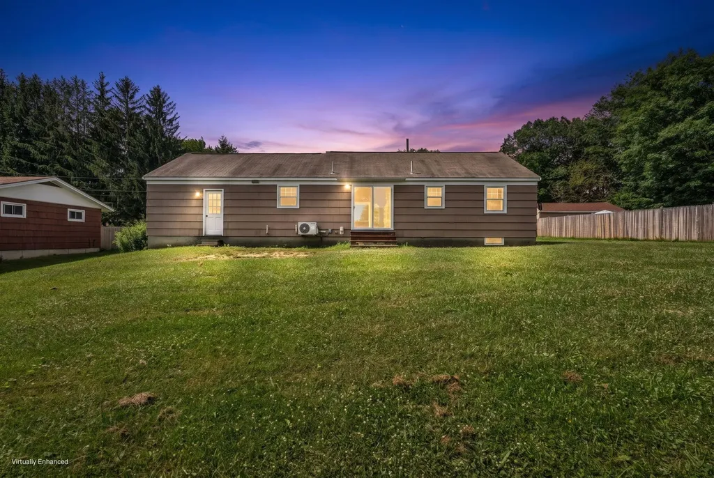 184 Harvard Street Auburn ME 04210