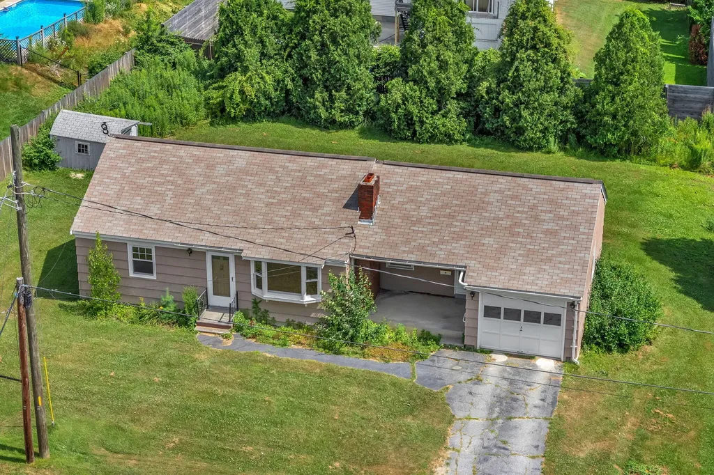 184 Harvard Street Auburn ME 04210