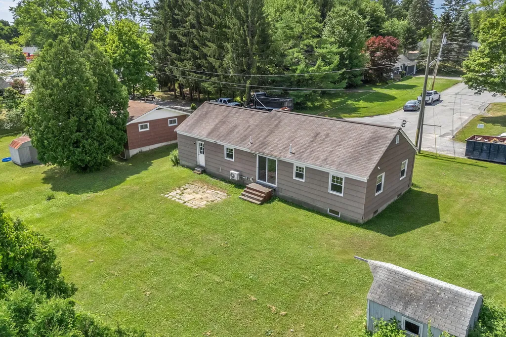 184 Harvard Street Auburn ME 04210