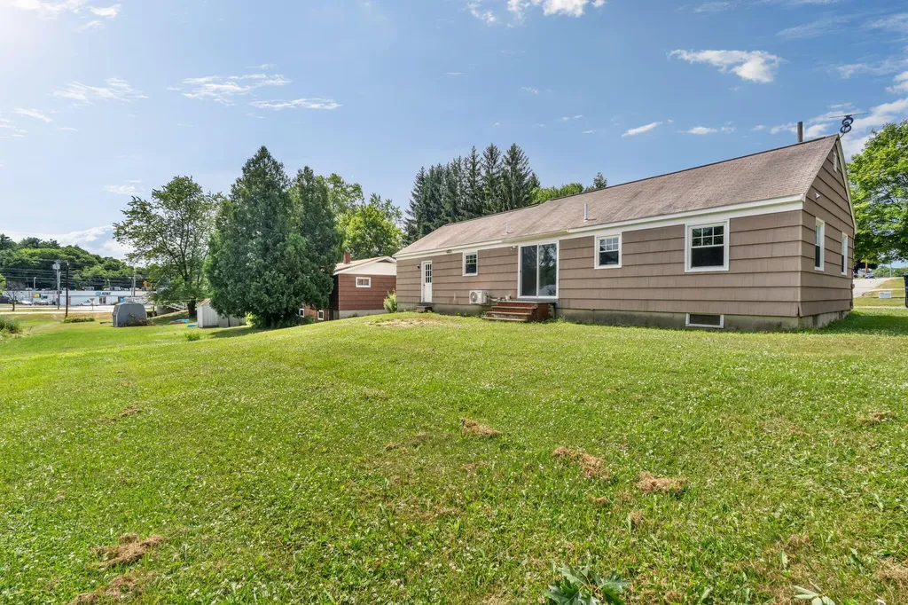 184 Harvard Street Auburn ME 04210