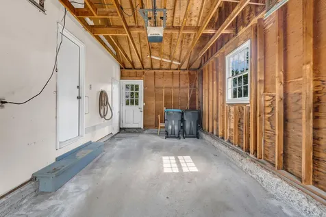 184 Harvard Street Auburn ME 04210