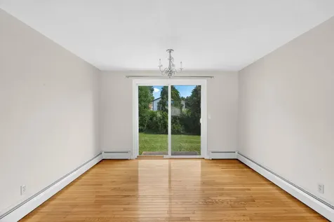 184 Harvard Street Auburn ME 04210