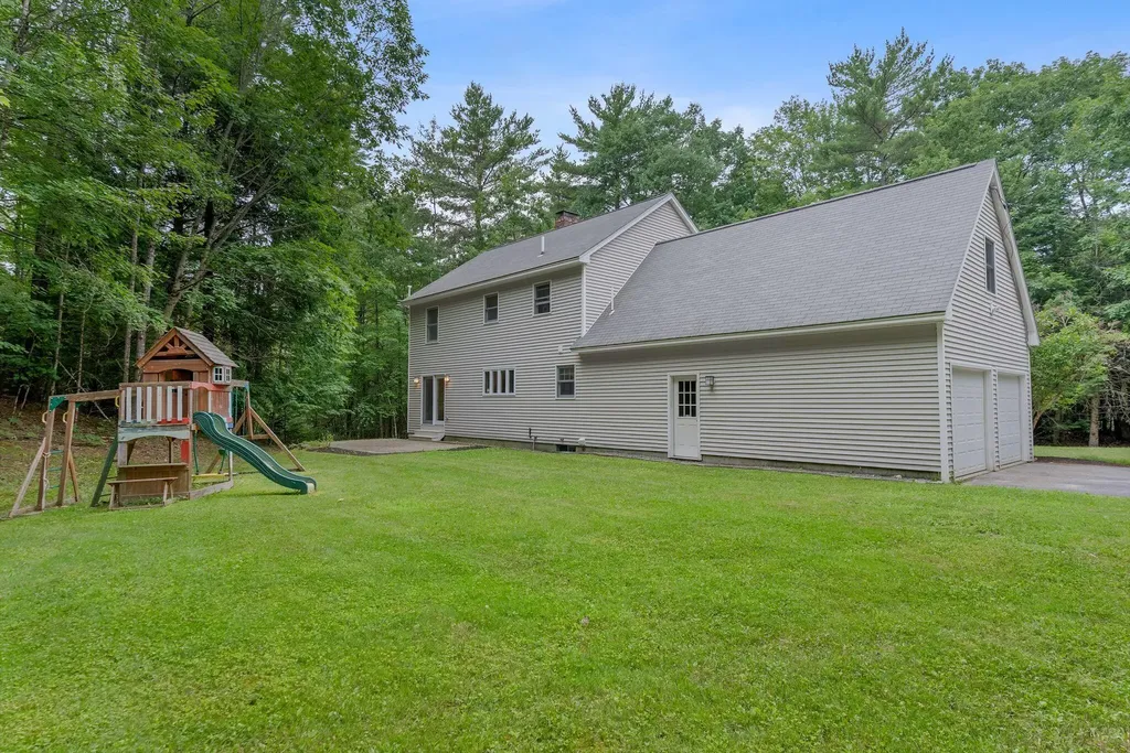 110 Christopher Road North Yarmouth ME 04097