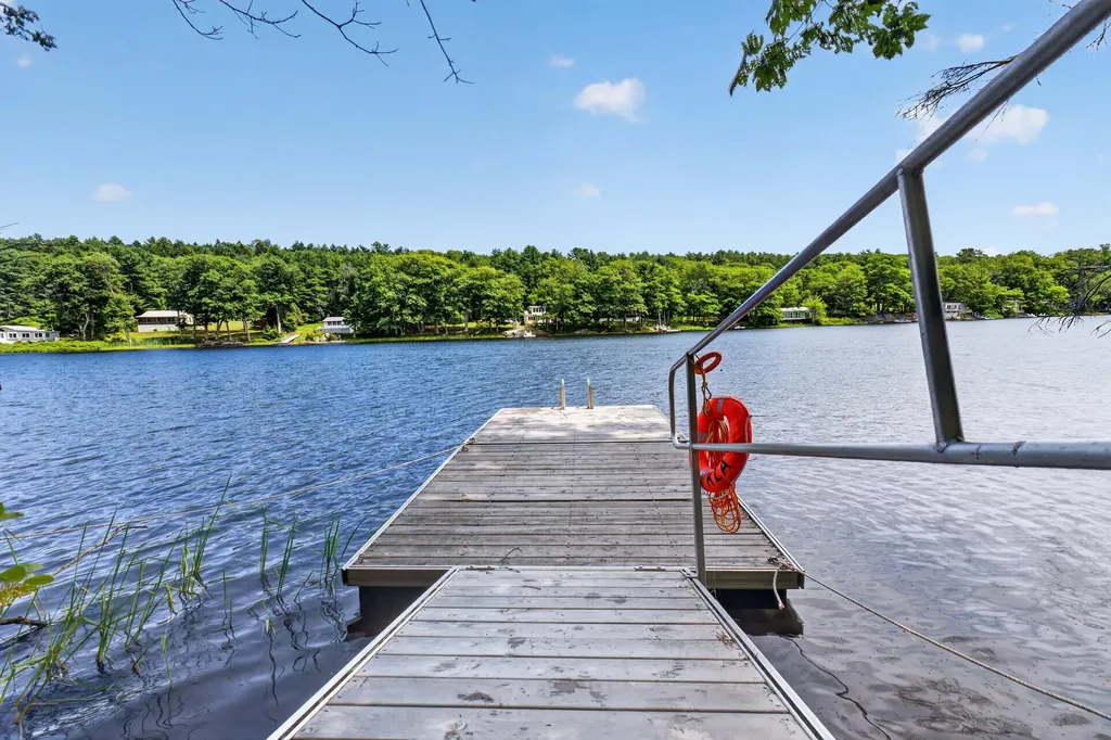 R-4 120-c Ledgewood Drive Boothbay ME 04537