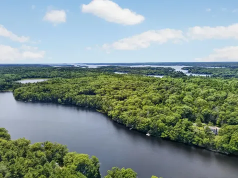 R-4 120-c Ledgewood Drive Boothbay ME 04537