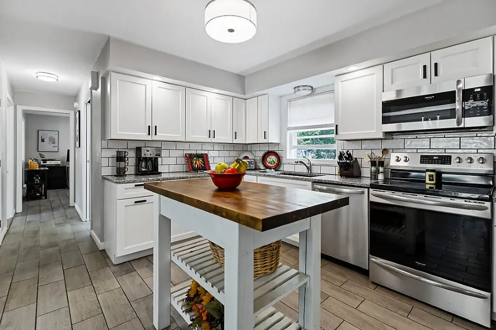 25 Frankwood Drive Winslow ME 04901