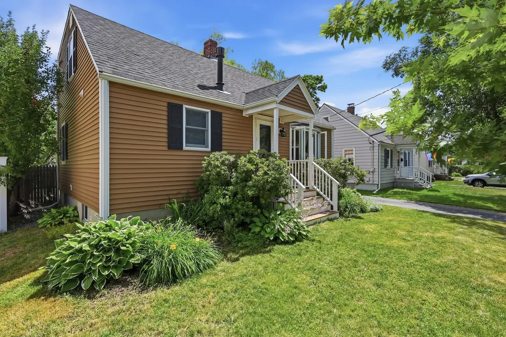 75 Pennell Avenue Portland ME 04103