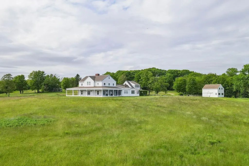 118 Wescott Battery Castine ME 04421