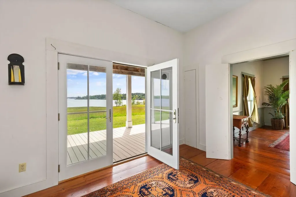 118 Wescott Battery Castine ME 04421