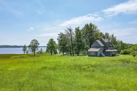 118 Wescott Battery Castine ME 04421