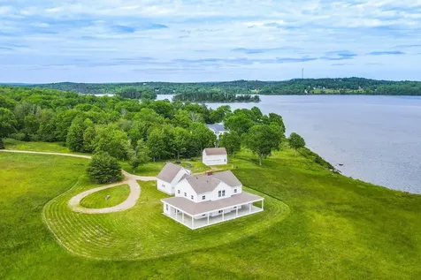 118 Wescott Battery Castine ME 04421