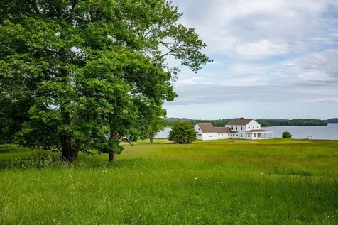 118 Wescott Battery Castine ME 04421
