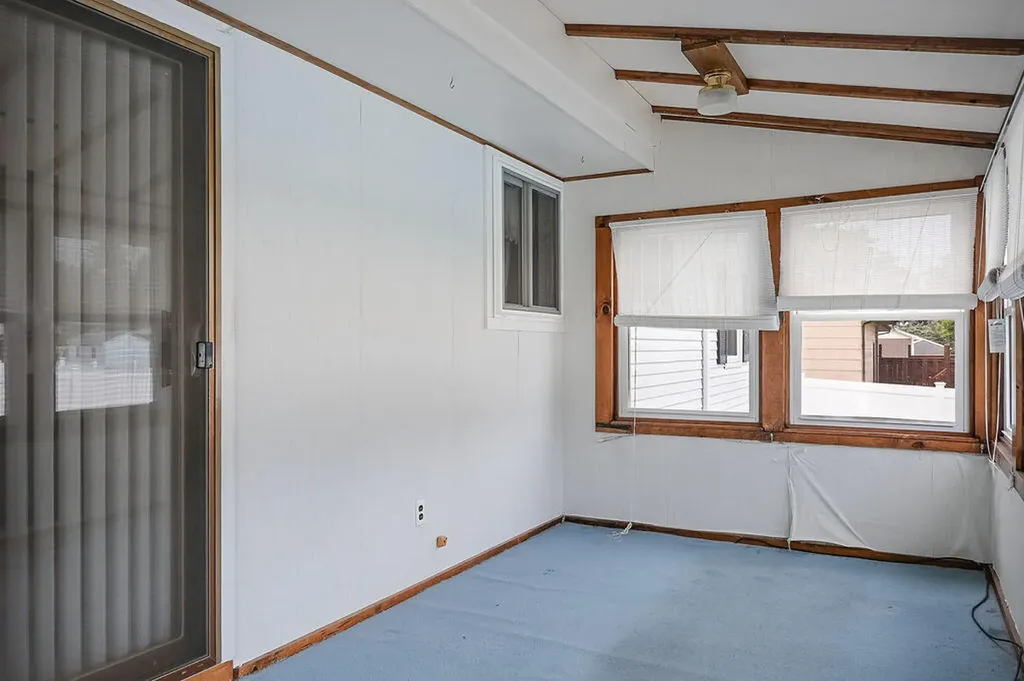 20 Swale Lane Lewiston ME 04240