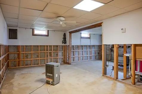20 Swale Lane Lewiston ME 04240