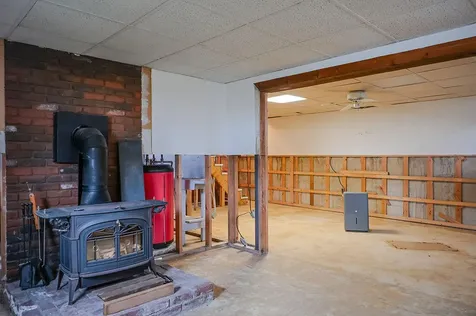 20 Swale Lane Lewiston ME 04240