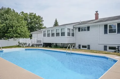 20 Swale Lane Lewiston ME 04240
