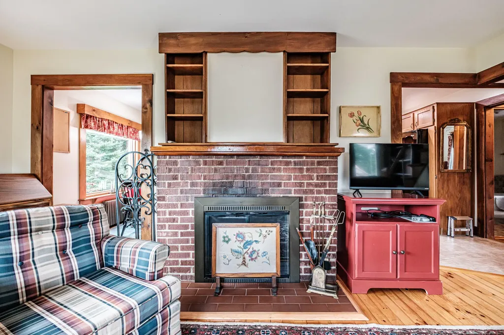 64 Paradise Road Bethel ME 04217