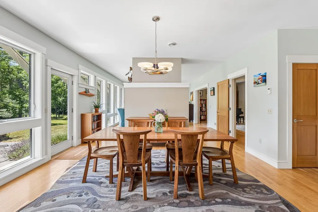 10 Cranberry Ridge Road Freeport ME 04032