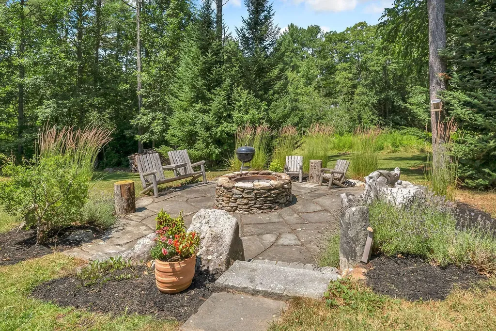 10 Cranberry Ridge Road Freeport ME 04032
