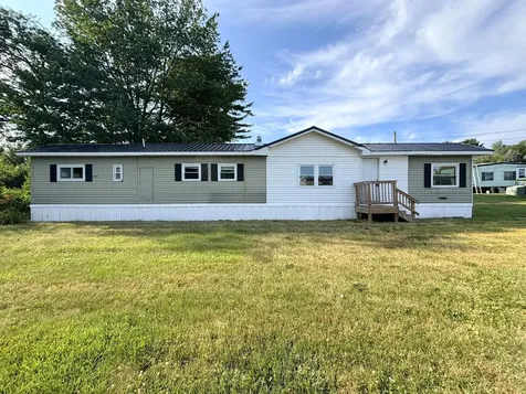 22 Elwood Drive Clinton ME 04927