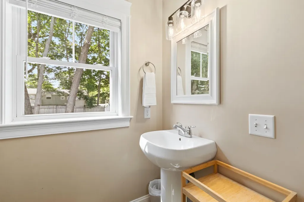 98 Cumberland Road South Portland ME 04106