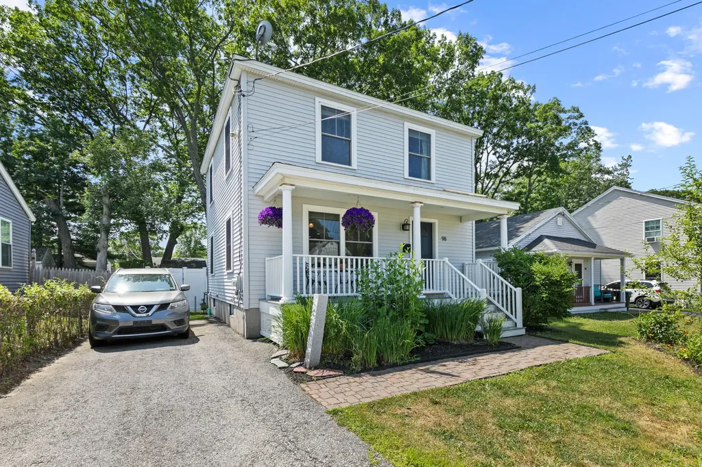 98 Cumberland Road South Portland ME 04106