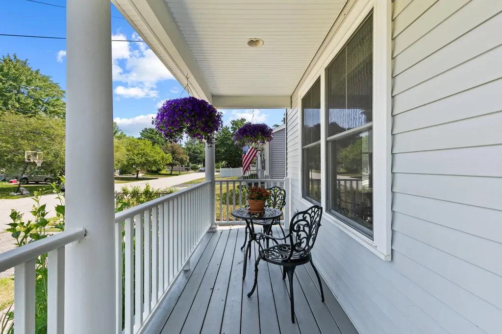 98 Cumberland Road South Portland ME 04106