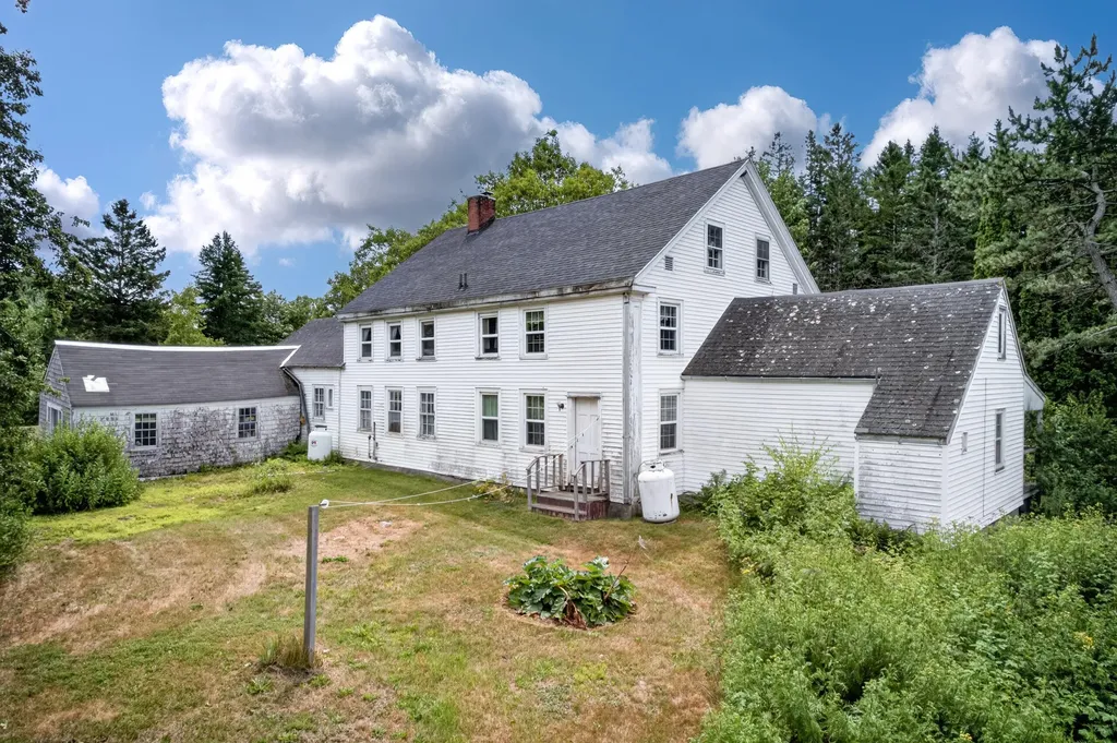 86 Grange Hall Road Sullivan ME 04664