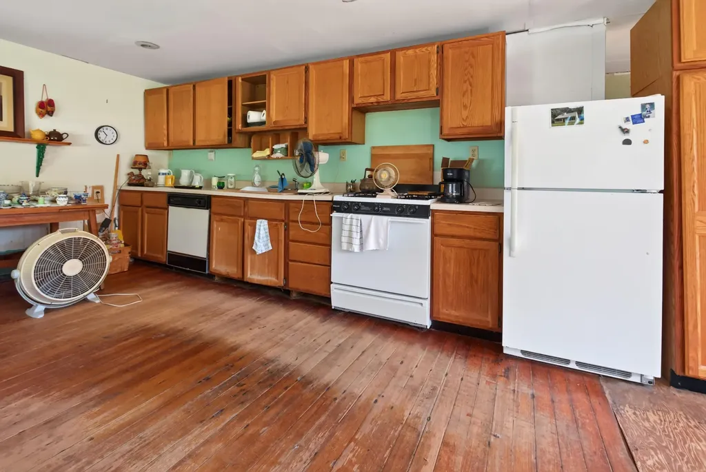 86 Grange Hall Road Sullivan ME 04664