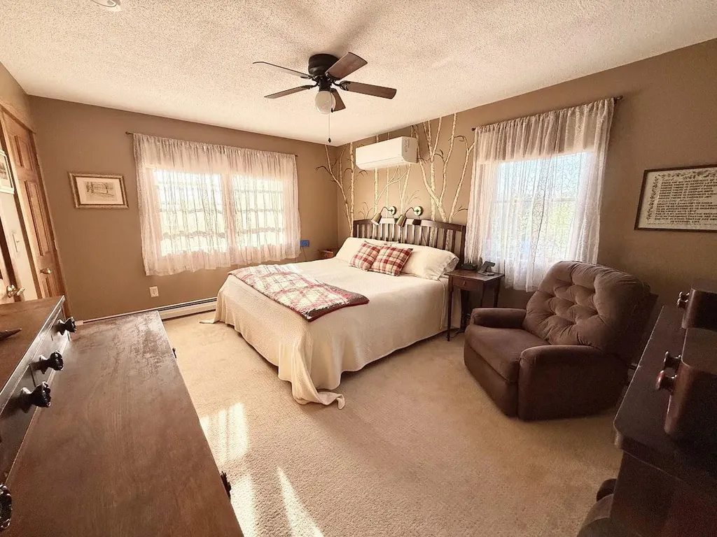 10 Penny Lane Lincoln ME 04457