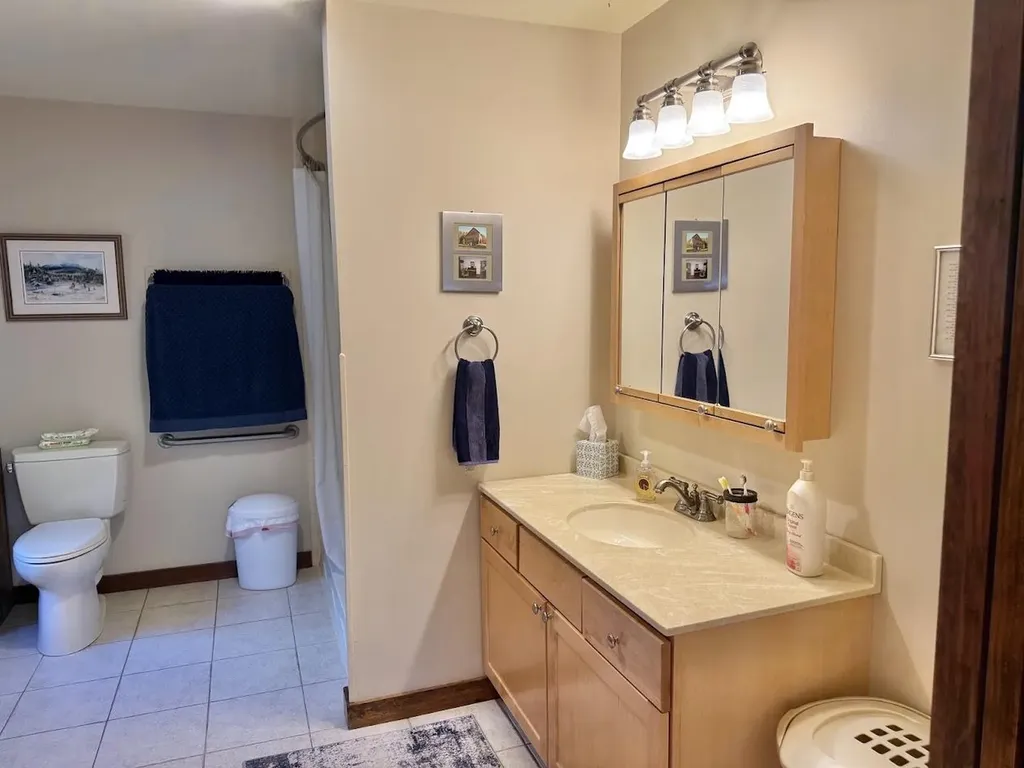 10 Penny Lane Lincoln ME 04457