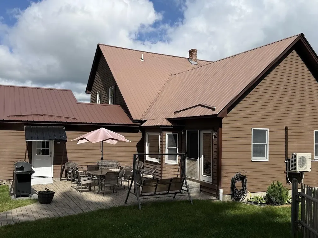 10 Penny Lane Lincoln ME 04457