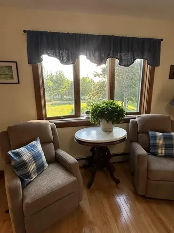10 Penny Lane Lincoln ME 04457