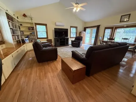 10 Penny Lane Lincoln ME 04457