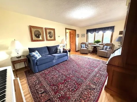 10 Penny Lane Lincoln ME 04457