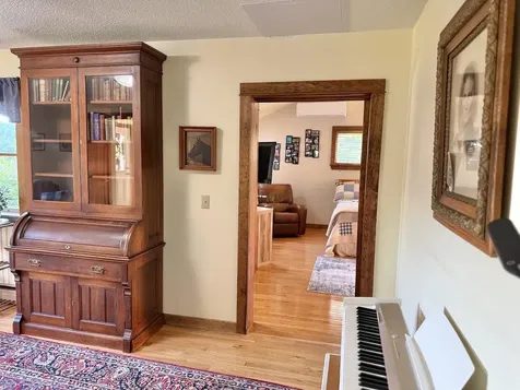 10 Penny Lane Lincoln ME 04457