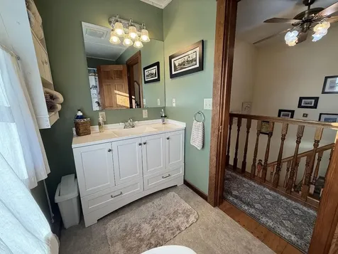 10 Penny Lane Lincoln ME 04457