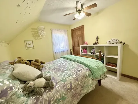 10 Penny Lane Lincoln ME 04457