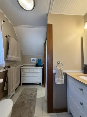 10 Penny Lane Lincoln ME 04457