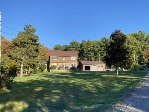 10 Penny Lane Lincoln ME 04457