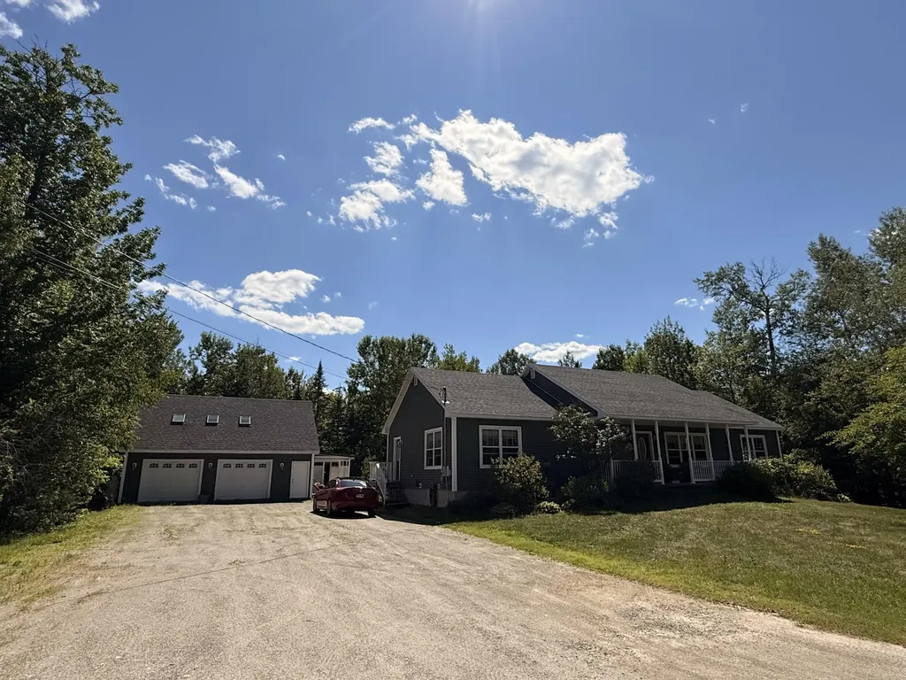 55 Albert Drive Lincoln ME 04457
