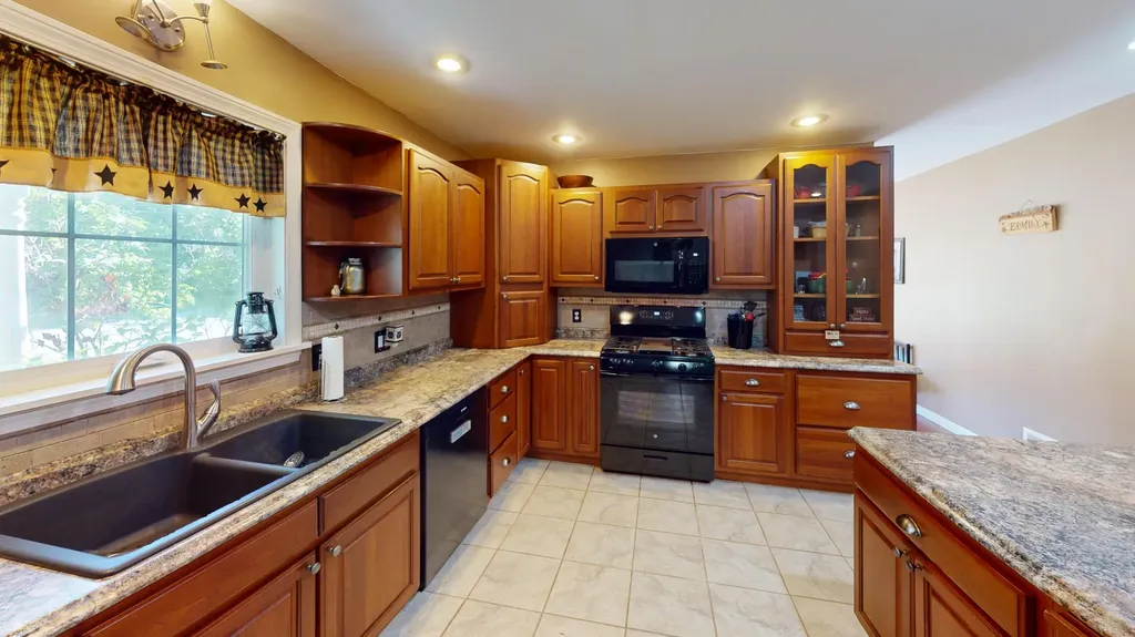 55 Albert Drive Lincoln ME 04457